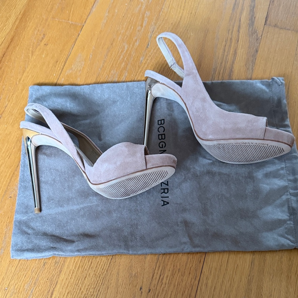 BCBGMaxAzria Women's Beige Slingback Heels
